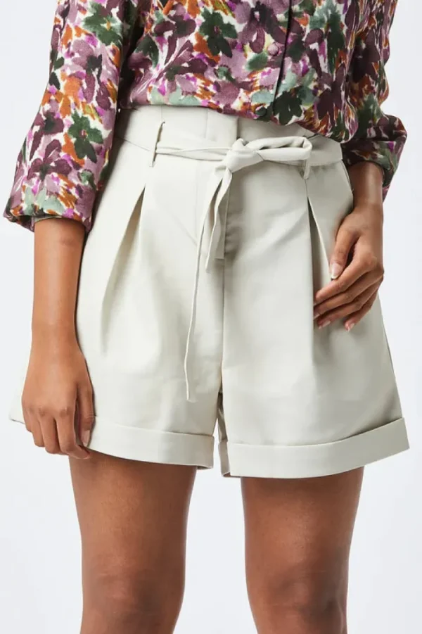 Zibi Shorts & Playsuits<Avena Faux Leather Shorts (Beige)