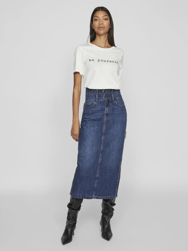 be_yourself_tshirt_whiteb_1.webp Vila T-Shirts<BE YOURSELF T-SHIRT (WHITE/BLACK)