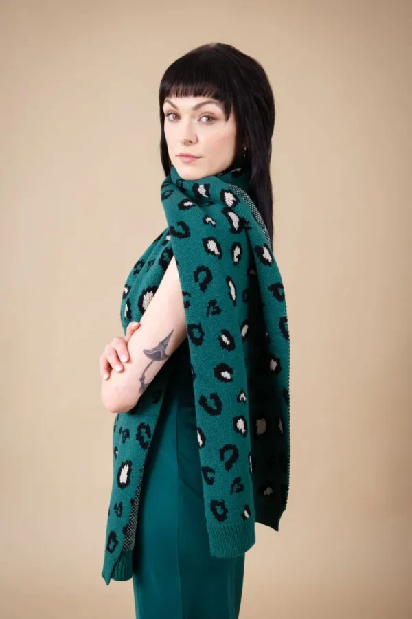 Oh Molly Scarves<Bláthnaid Scarf (Green Print)