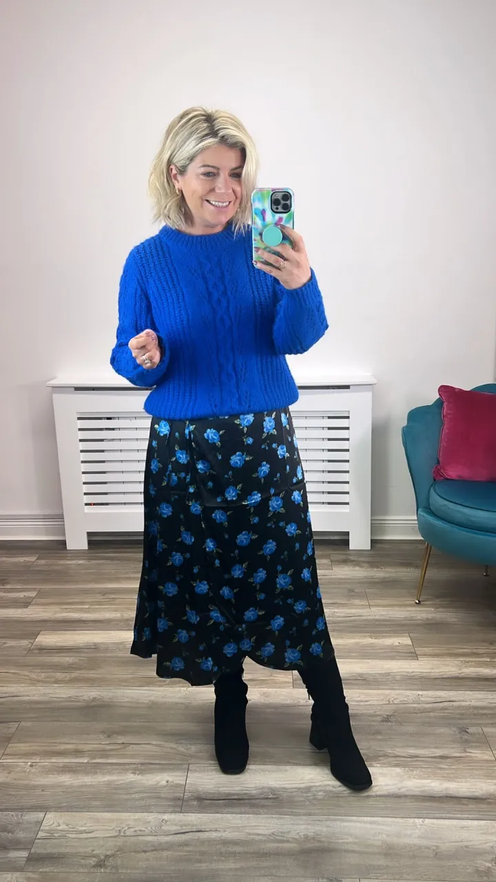 cassandra_knit_jumper_pri_3.webp Pieces Jumpers & Cardigans<Cassandra Knit Jumper (Princess Blue)