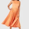 Closet Occasionwear<Clementine Pleated Dress (Peach)