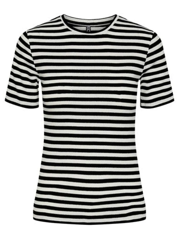 cooper_tshirt_black_amp_w_0.webp Pieces T-Shirts<COOPER TSHIRT (BLACK & WHITE)