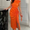 Girl in Mind Occasionwear<Elena Ruched Seamed Midi Dress (Orange)