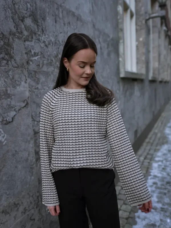 Object Jumpers & Cardigans<ESTER PATTERNED KNIT JUMPER (SANDSHELL/BLACK)