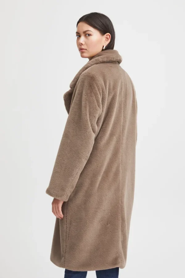 Ichi Coats<HAYA FAUX FUR COAT (SHITAKE)