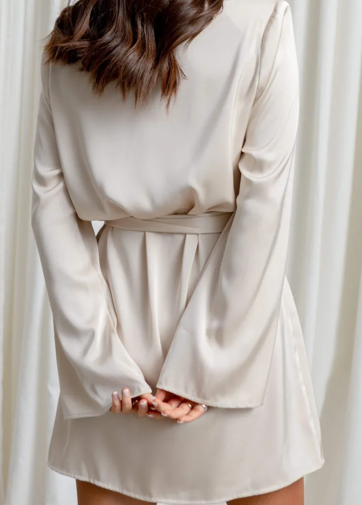 jayda_cowl_neck_dress_oys_3.webp Pretty Lavish Occasionwear<Jayda Cowl Neck Dress (Oyster)