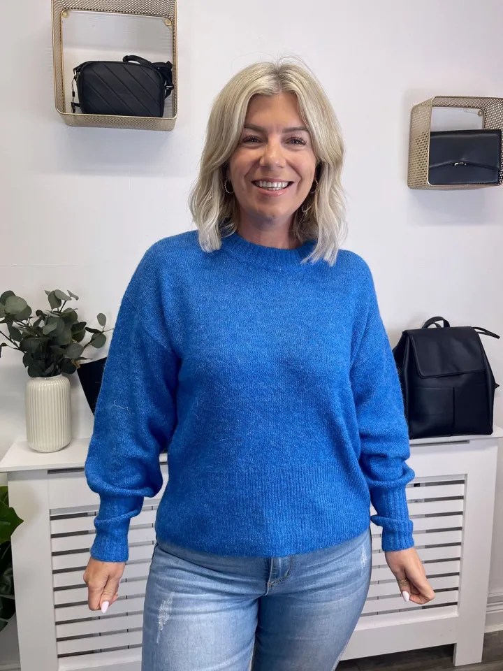 kamara_jumper_blue_0.webp Ichi Jumpers & Cardigans<Kamara Jumper (Blue)
