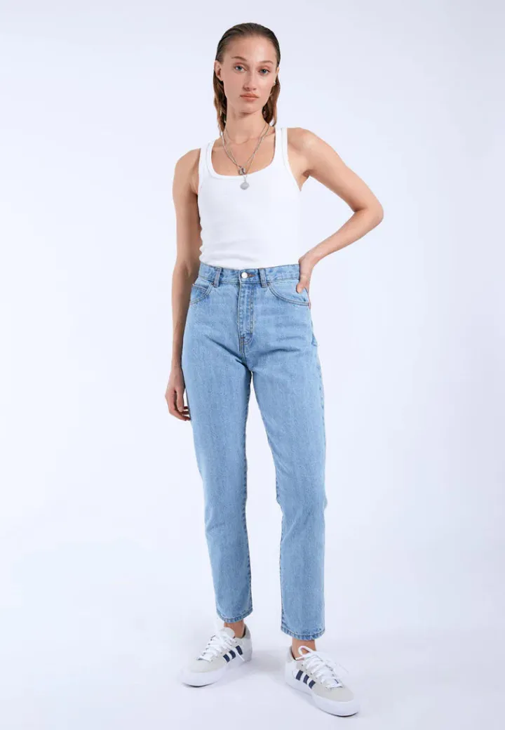 nora_empress_high_waisted_1-1.webp Dr Denim Jeans<Nora Empress High Waisted Mom Jeans (Light Blue)