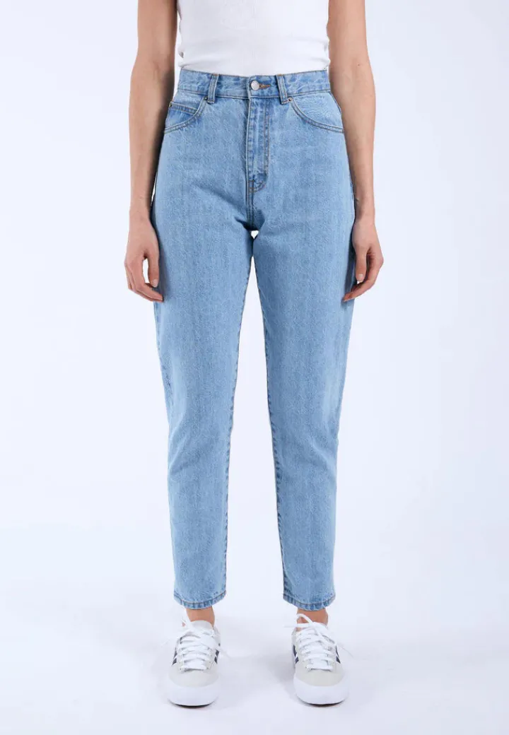 nora_empress_high_waisted_3-1.webp Dr Denim Jeans<Nora Empress High Waisted Mom Jeans (Light Blue)