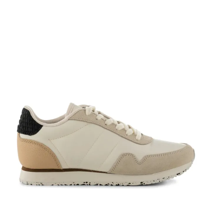 nora_iii_leather__whisper_1.webp Woden Trainers<Nora III Leather - Whisper White - Sneakers