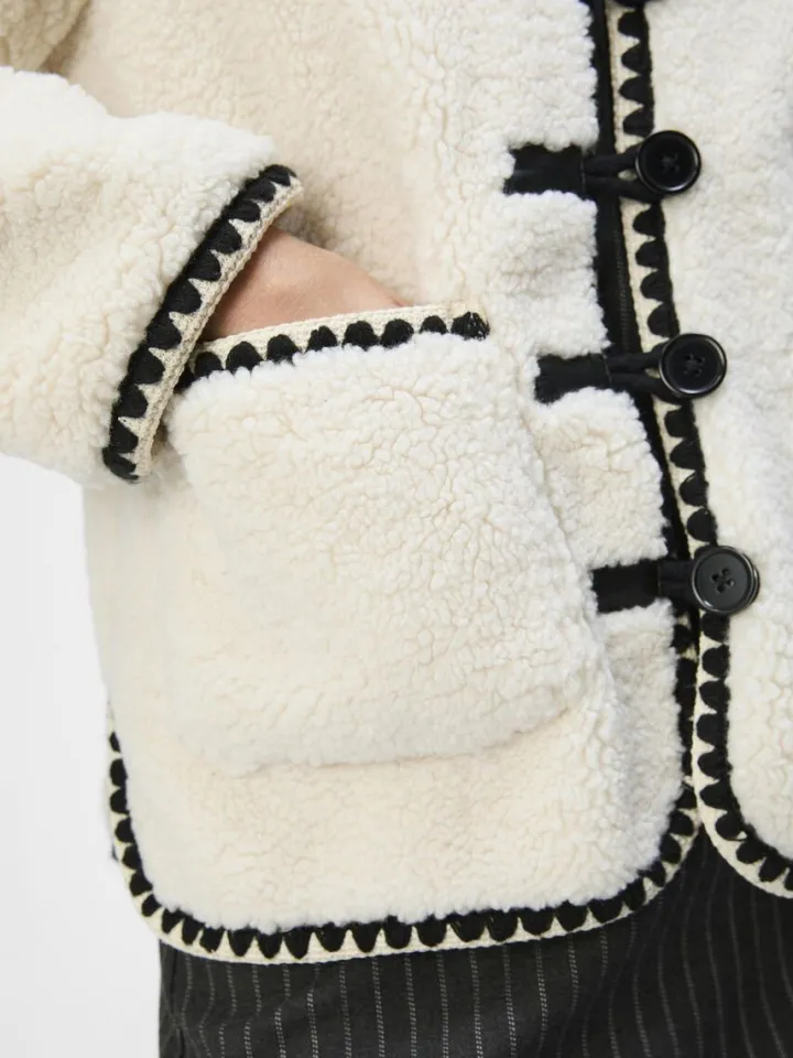 pauline_teddy_jacket_whit_2.webp Object Jackets<Pauline Teddy Jacket (White Sand)