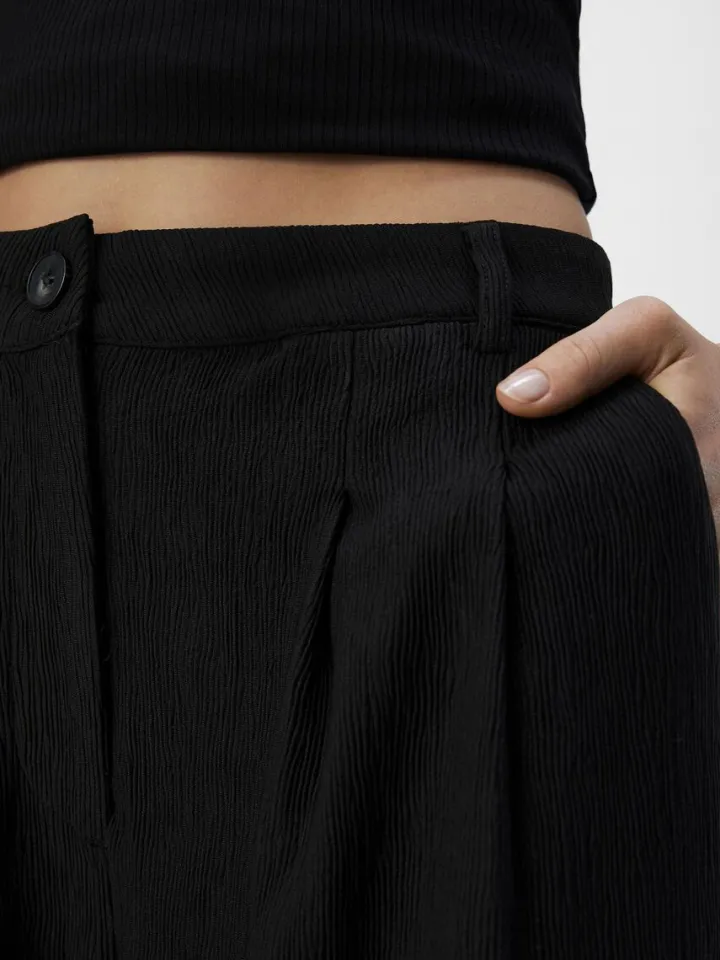 rilla_midrise_loose_trous_2.webp Object Pants<Rilla Mid-Rise Loose Trousers (Black)