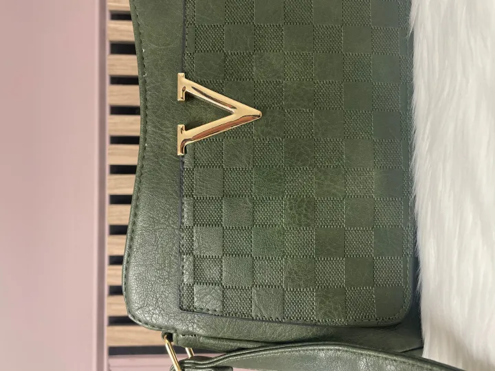 vance_handbag_green_2.webp Wsl 1 Bags & Purses<VANCE HANDBAG (GREEN)