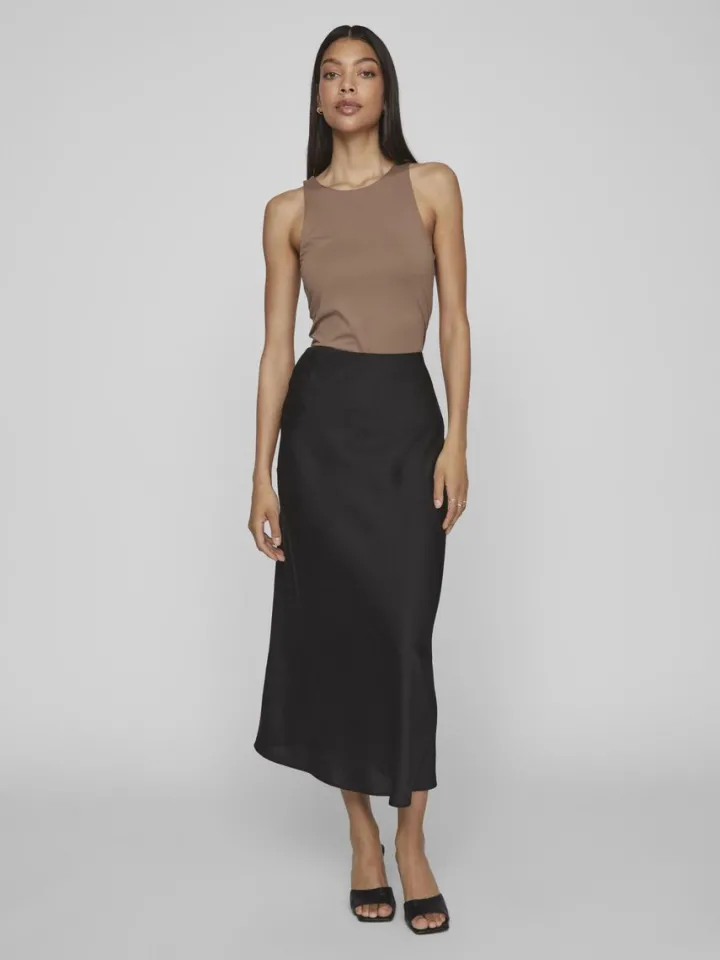 vielette_high_waisted_max_0-1.webp Vila Skirts<Vielette High Waisted Maxi Skirt (Black)