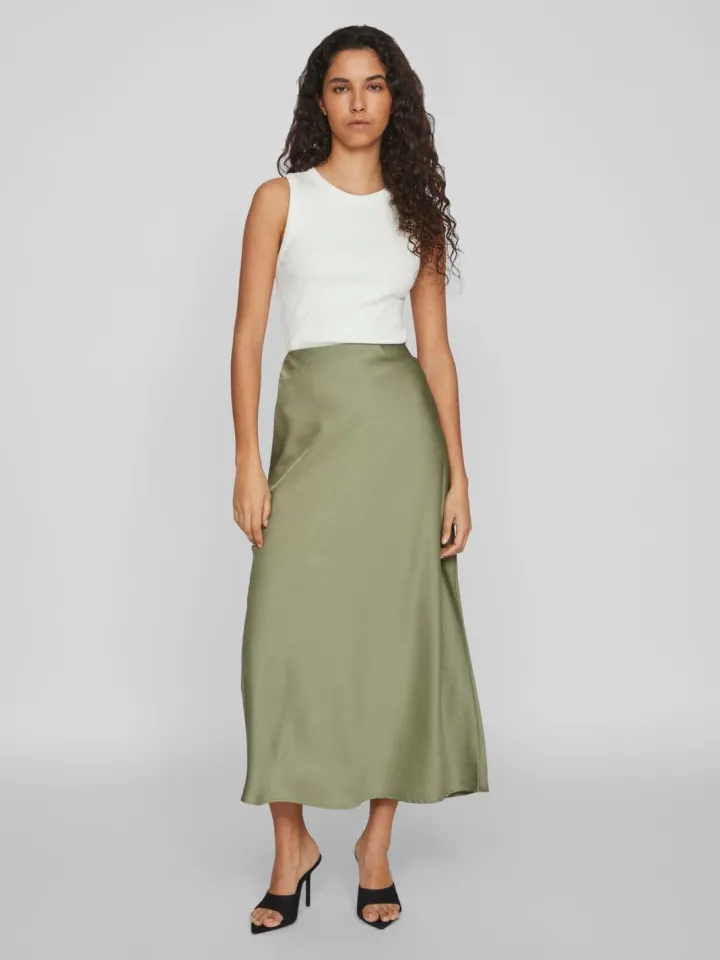 vielette_high_waisted_max_0-3.webp Vila Skirts<Vielette High Waisted Maxi Skirt (Oil Green)